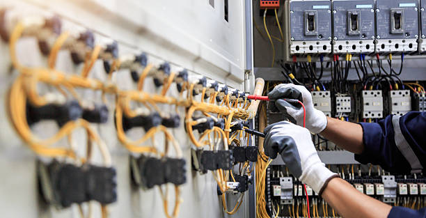 Professional Electrician technician working in Ashland, CA